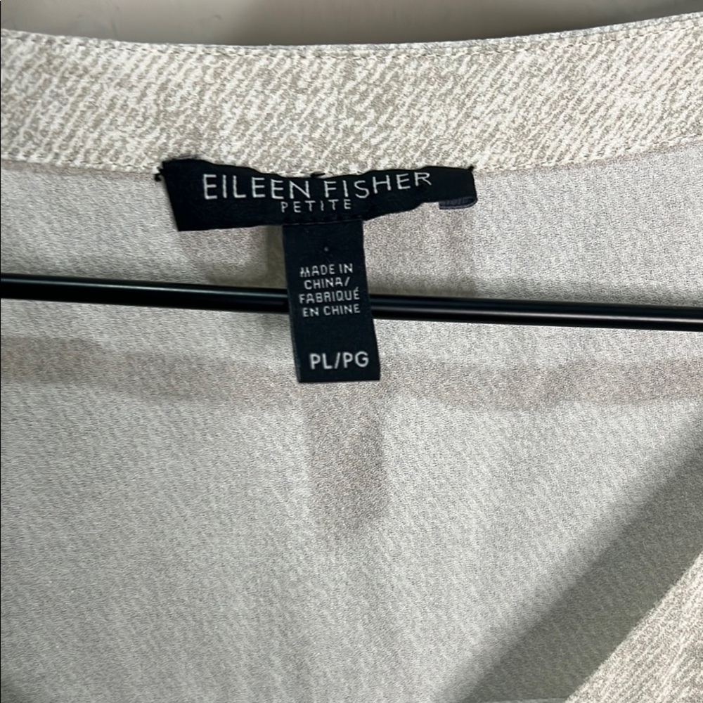 Eileen Fisher 100% Silk Sleeveless Button TankTop Hazy Printed Crepe Bone Blouse - Picture 2 of 11